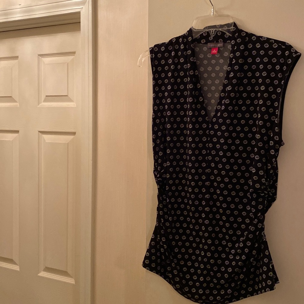 Vince Camuto black and white top